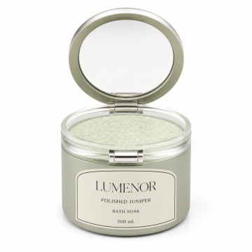 Lumenor Polished Juniper Bath Soak